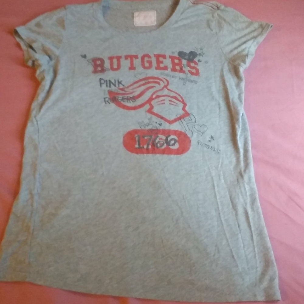 Gray and red rudgers t-shirt